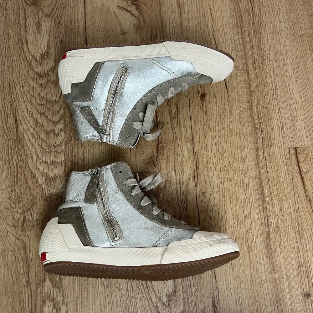 Andia‎ Fora Beige Metallic Silver High Top Side Zipper Lace Up Sneakers Size 39